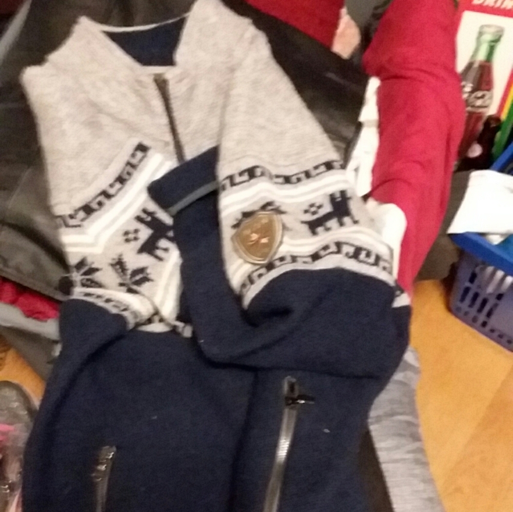 Alphen Way zip up Cardigans - Picture 4 of 4